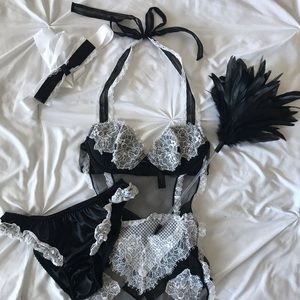 Victoria’s Secret French Maid Set + Duster | Small